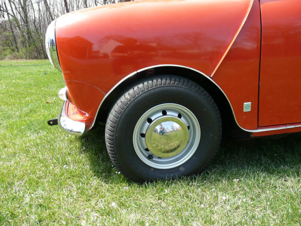 1973 Mini 1000 Deluxe
